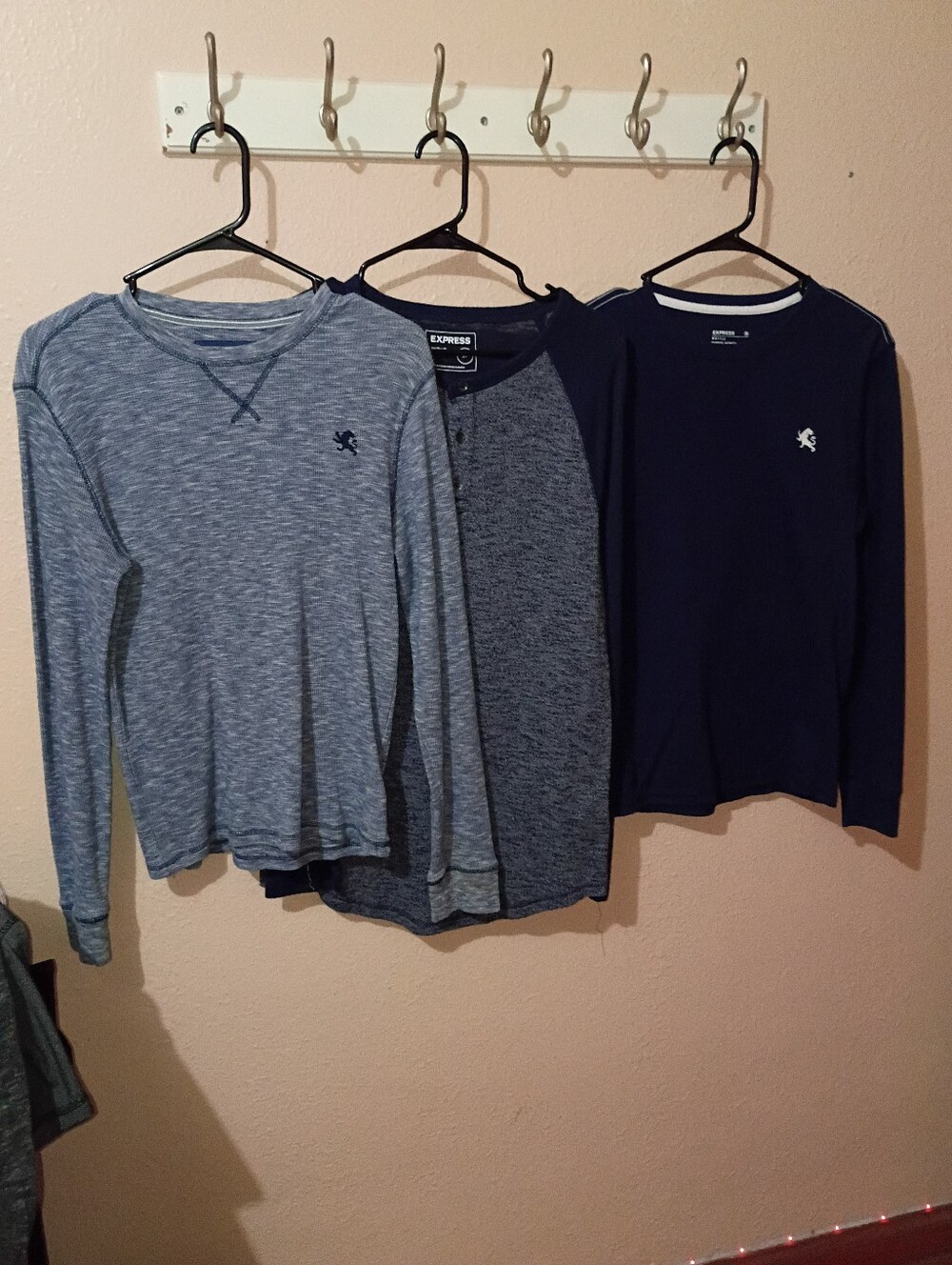 Mens Size Small Express Crewneck Long Sleeve Bundle of 3